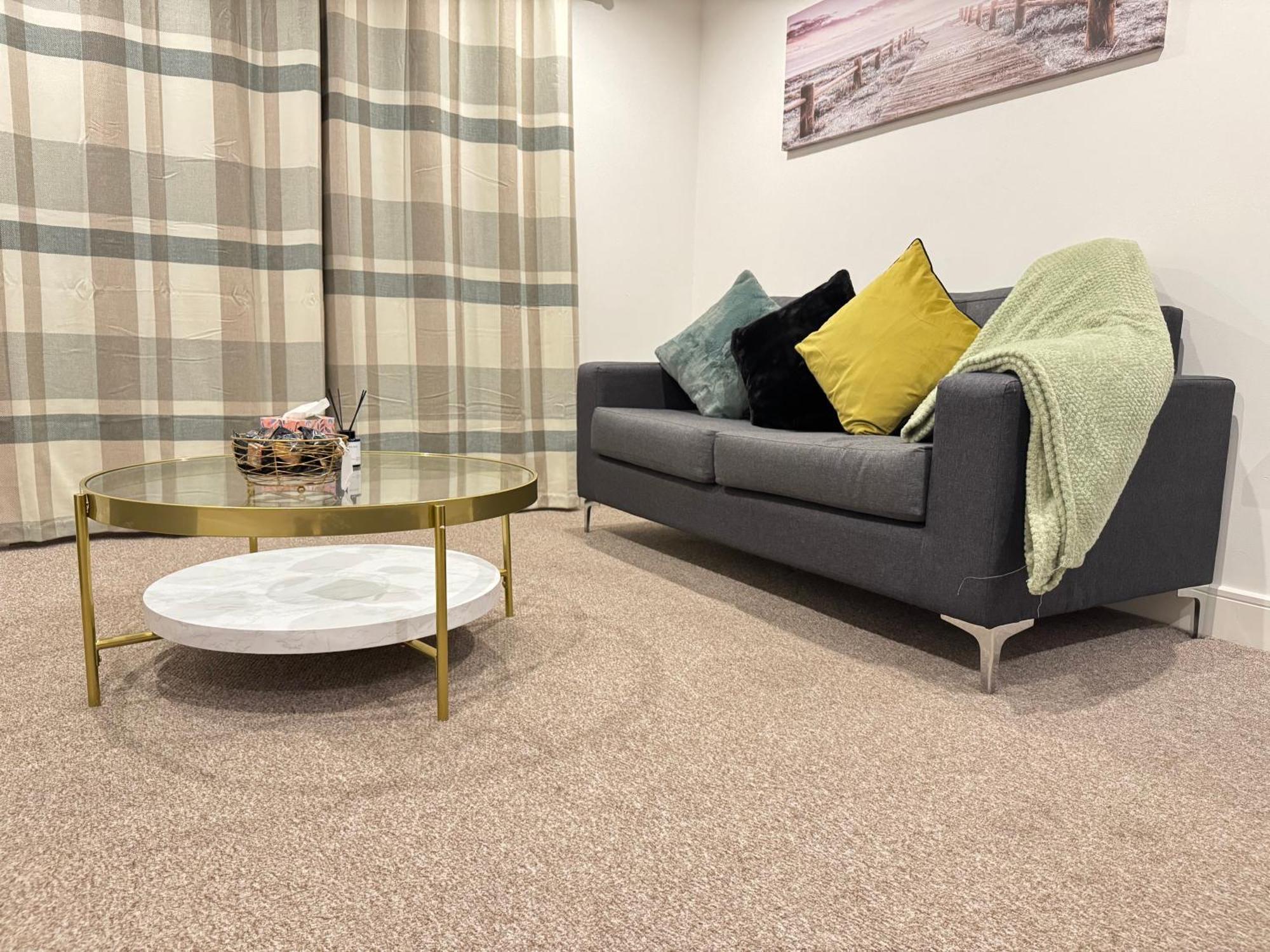 Apartment Havilah House- Stunning 2-bed By The And Marina