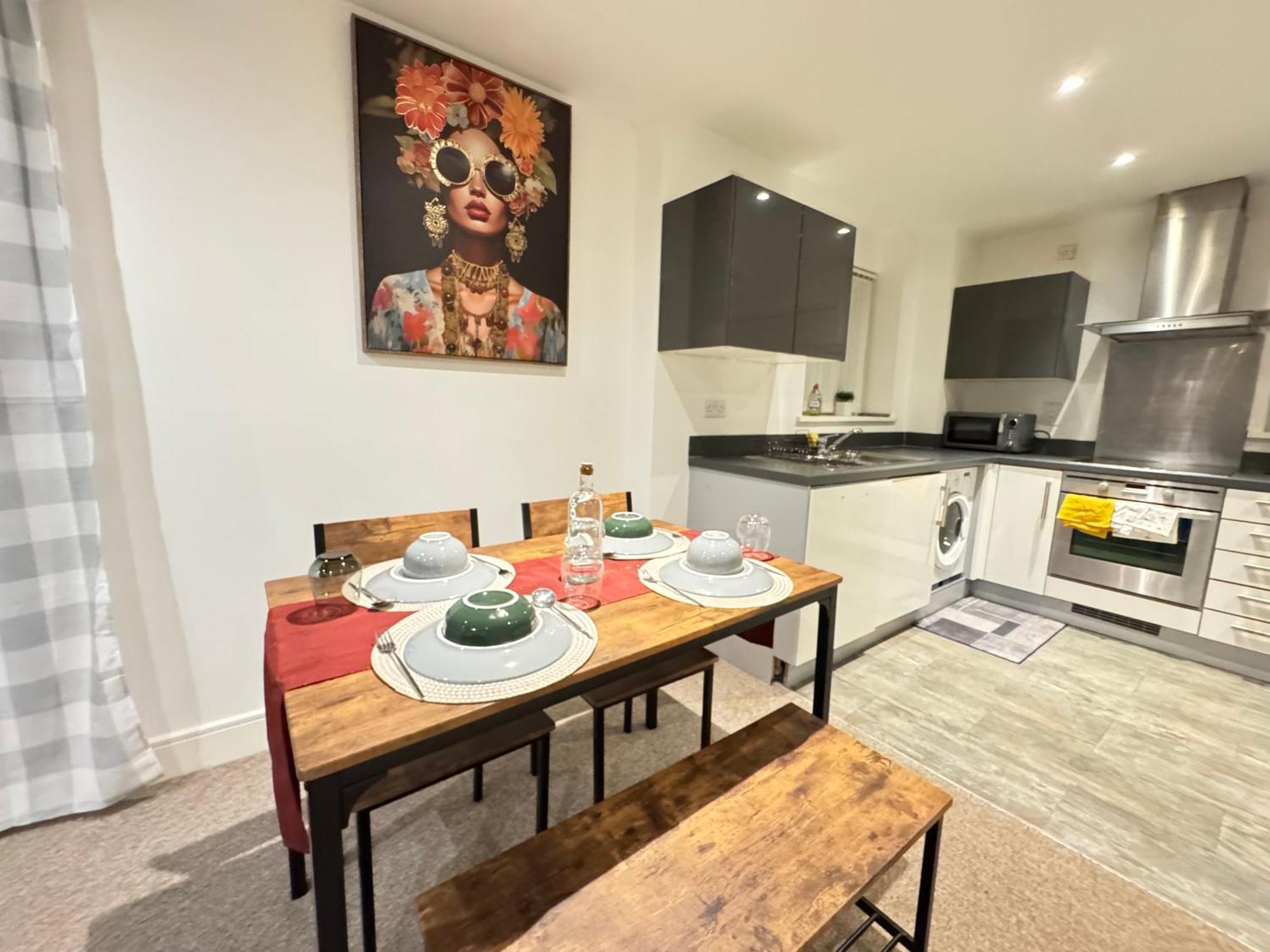 Havilah House- Stunning 2-bed By The And Marina * Swansea